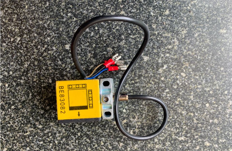 Picanol Proximity Switch BE83082 Picanol Proximity Switch BE83082